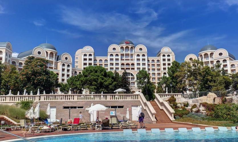RIU – Helios Paradise